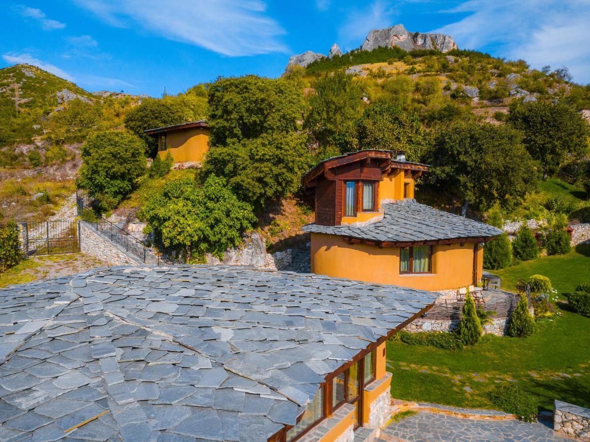 Eco Village Under The Cliffs Ilindenci Kültér fotó