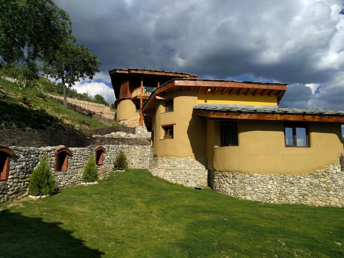 Eco Village Under The Cliffs Ilindenci Kültér fotó